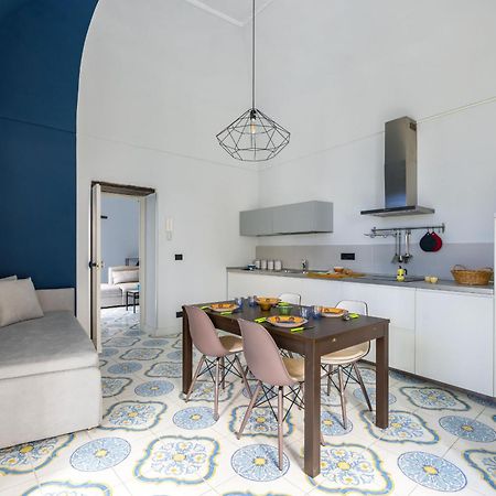 Leticia'S Apartment By Wonderful Italy Napoli Eksteriør billede