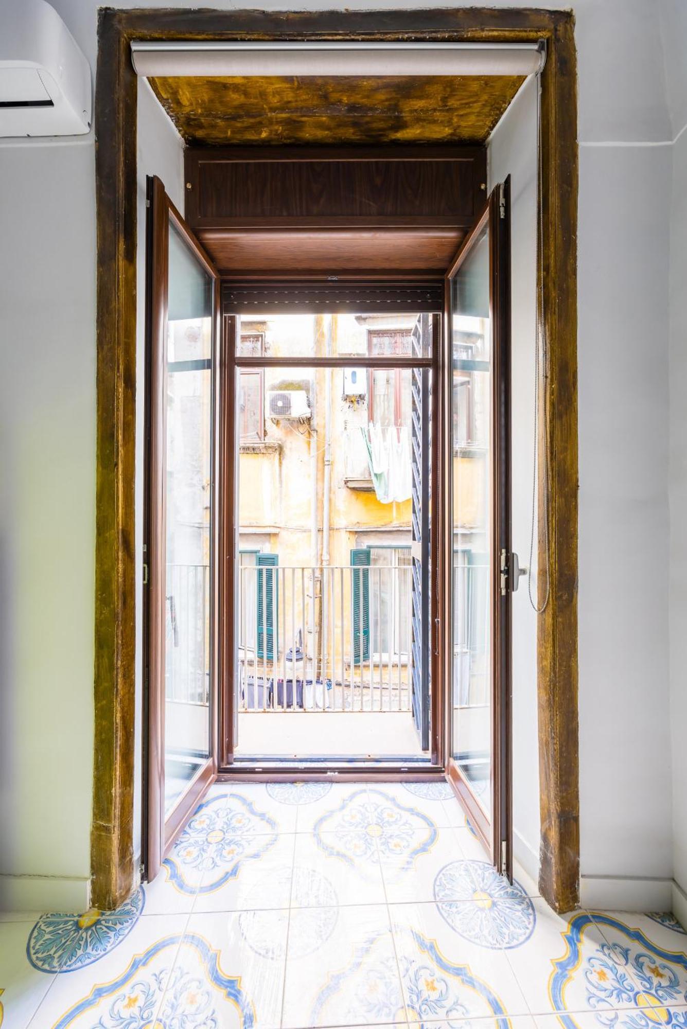 Leticia'S Apartment By Wonderful Italy Napoli Eksteriør billede