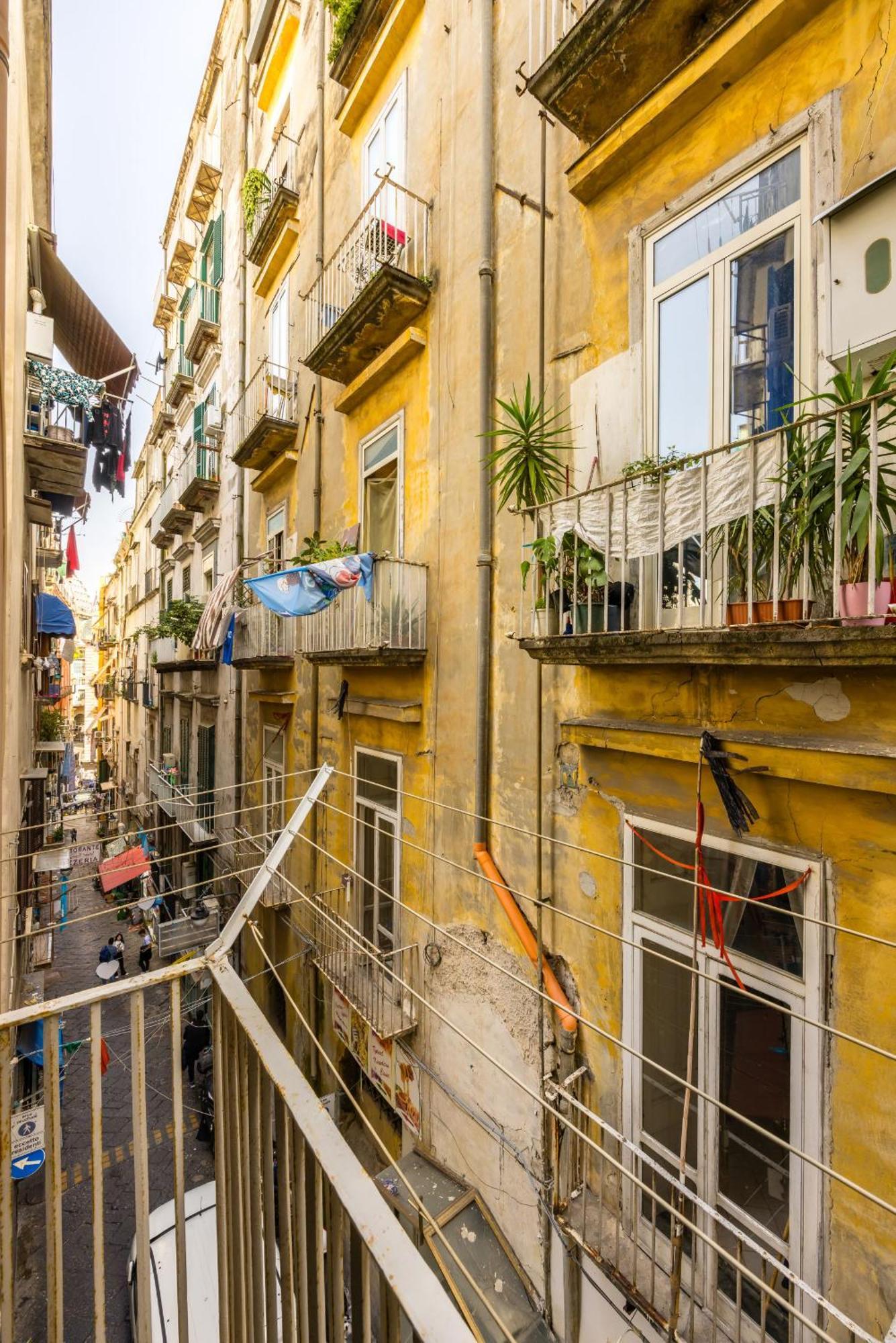 Leticia'S Apartment By Wonderful Italy Napoli Eksteriør billede